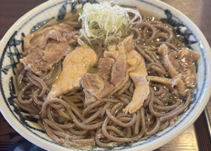 肉そば 900円