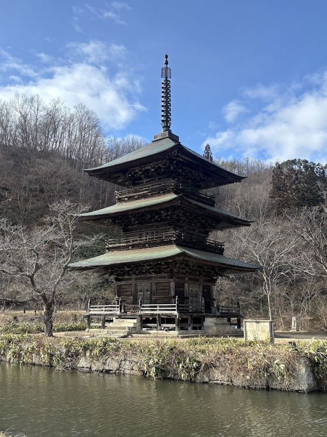 安久津八幡宮の三重塔